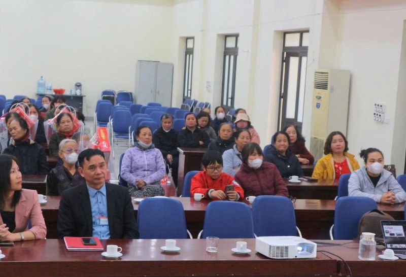 Tập huấn đội ngũ Phụ nữ tại Hà Nội - Công Ty TNHH Thương Mại Và Dịch Vụ Eco Oil